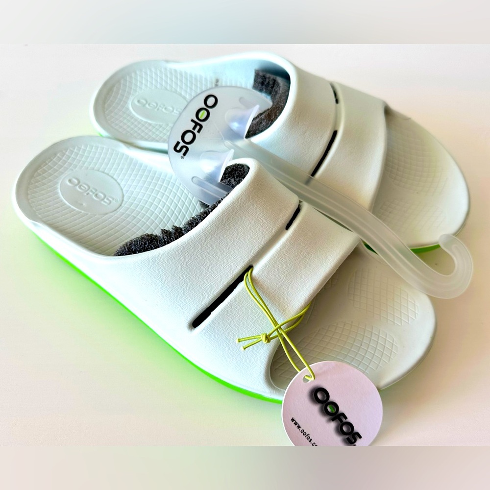 💚OOFOS OOAHH FUSED SLIDE SANDAL - MINTY MOJITO - Women’s 9 / Men’s 7